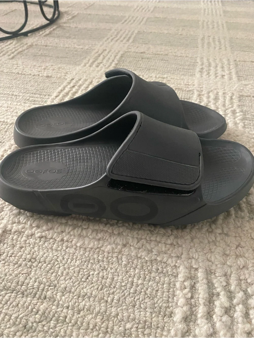 Mens OOFOS slides